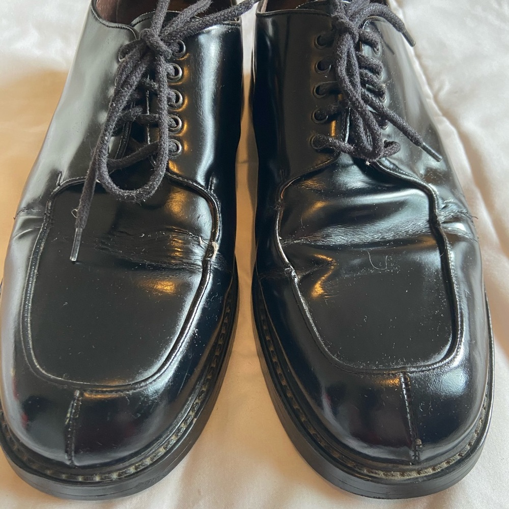 Size 10 Kenneth Cole Black Leather Oxfords